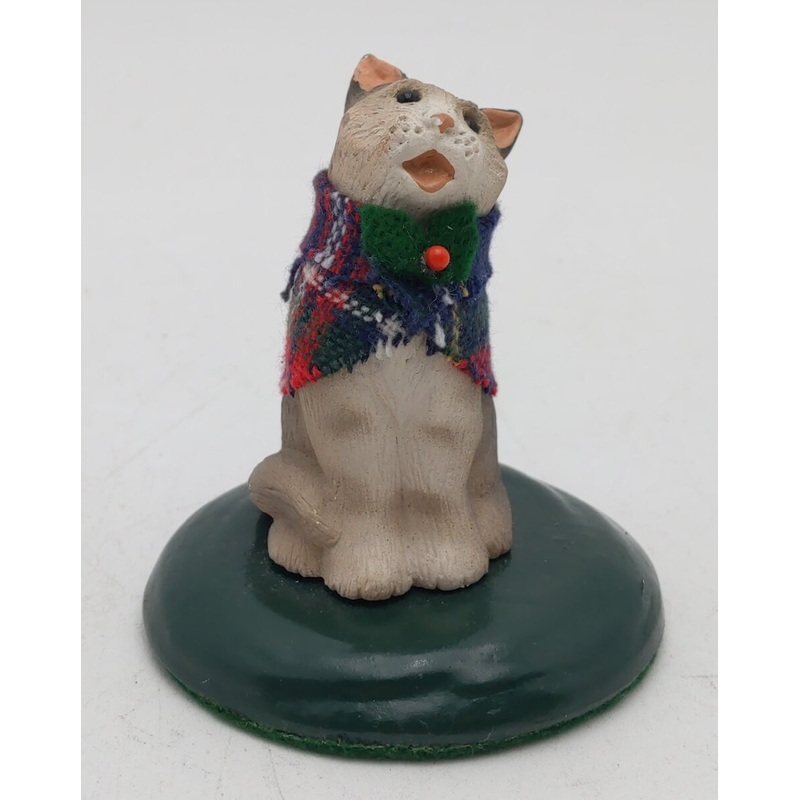 Byers’ Choice The Carolers 1999 Family Cat LN