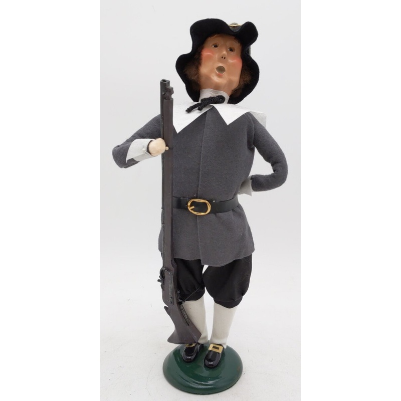Byers’ Choice The Carolers 2001 Pilgrim Man w/Hunting Rifle LN