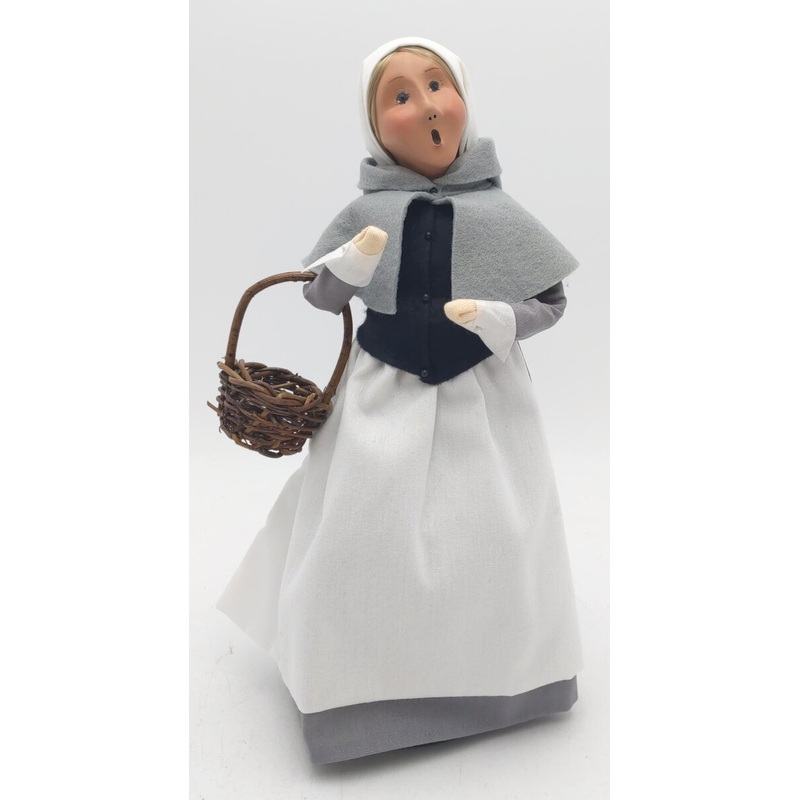 Byers’ Choice The Carolers 2001 Pilgrim Woman w/Basket LN