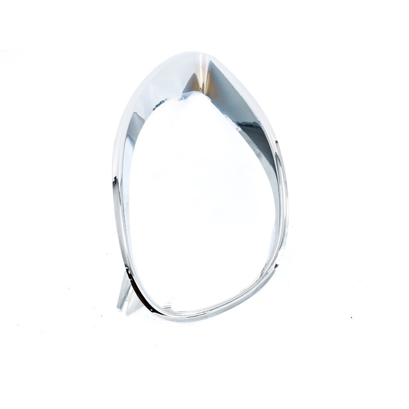 FREIGHTLINER TRUCK (DAIMLER) – 06-32242-003 – HEAD LAMP BEZEL COLUMBIA RH