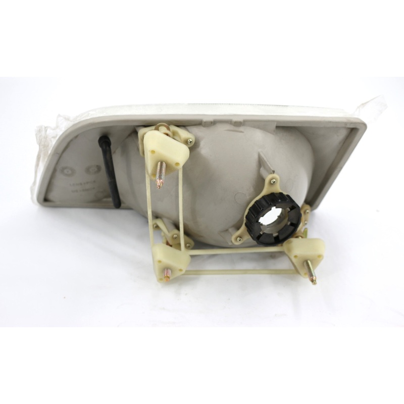 AUTOCAR – 8082041 – HEADLAMP RH
